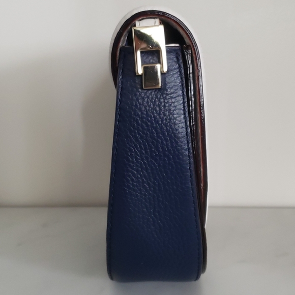 Kate Spade Crossbody - Picture 4 of 10